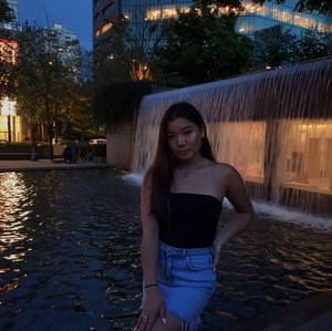 Meet your Posher, Maxine